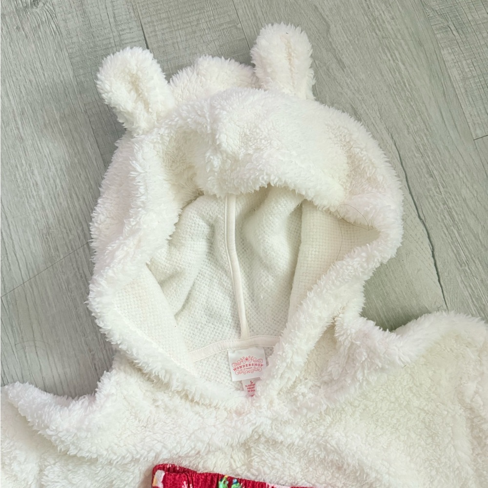 Wondershop Cream Fleece Pullover - Picture 3 of 4